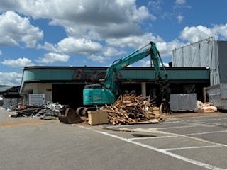 バザール解体工事6.6.27.jpg