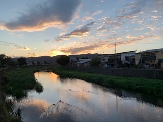 夕暮れの鳥海山5.9.29.JPG
