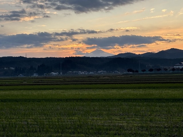 夕暮れの鳥海山6.10.31