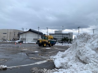役場の除雪作業6.1.31.JPG